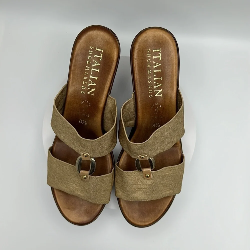 ITALIAN SHOEMAKERS Gold Strap Wedge Sandals, Size 8.5